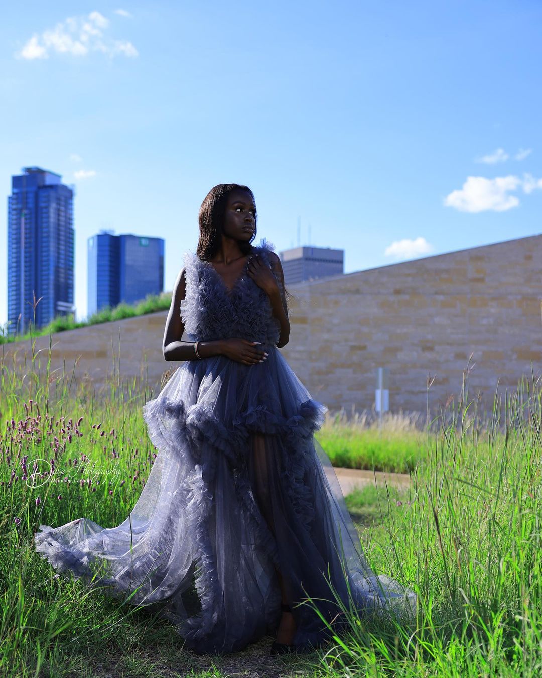 "Stormy" Photoshoot Tulle Maternity Grey Dress with Front Split
